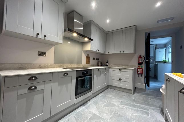 8 Bed Student Property For Rent