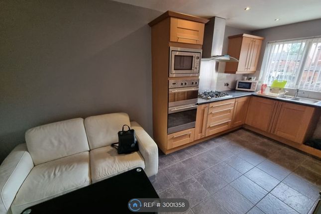 Burland Close, Salford photo 2