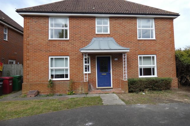 Detached house to rent in Moor Furlong, Cippenham, Slough