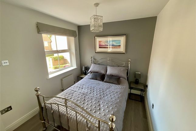 Bell Hill Close, Billericay photo 5