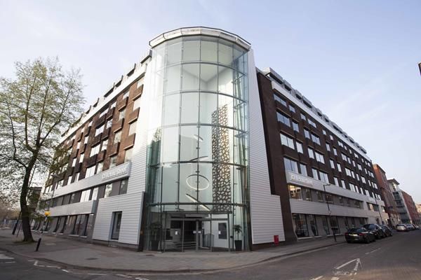 Thumbnail Office to let in Bristol