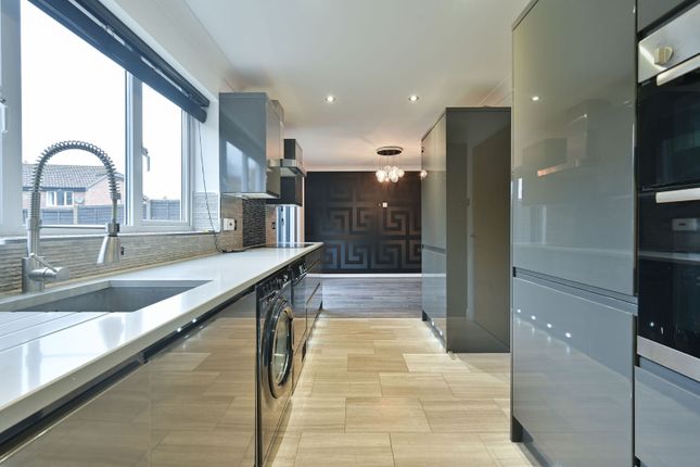 Kingfisher Drive, Hemel Hempstead photo 4