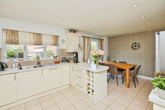6, Horse Chestnut Gardens, Derby photo 4