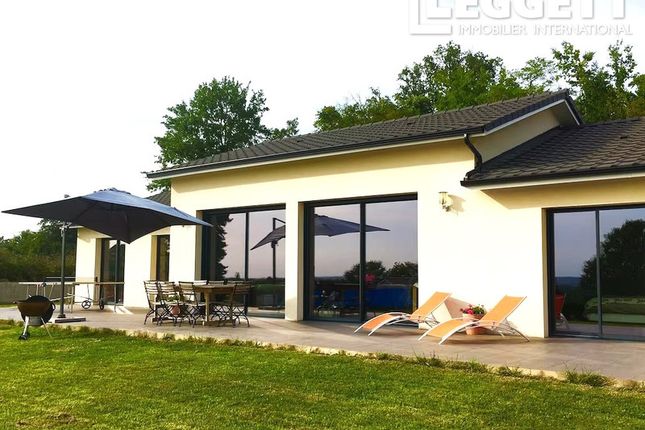 Villa for sale in Champcevinel, Dordogne, Nouvelle-Aquitaine