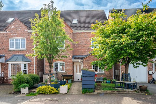 Thumbnail Detached house for sale in Mallard Close, York