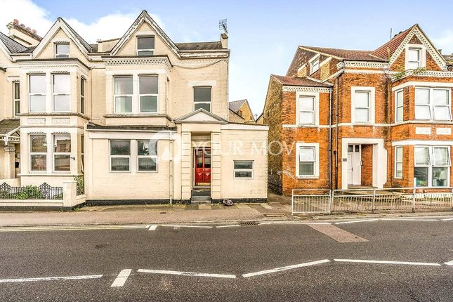 Thumbnail Flat to rent in Balmoral Road, Gillingham, Kent