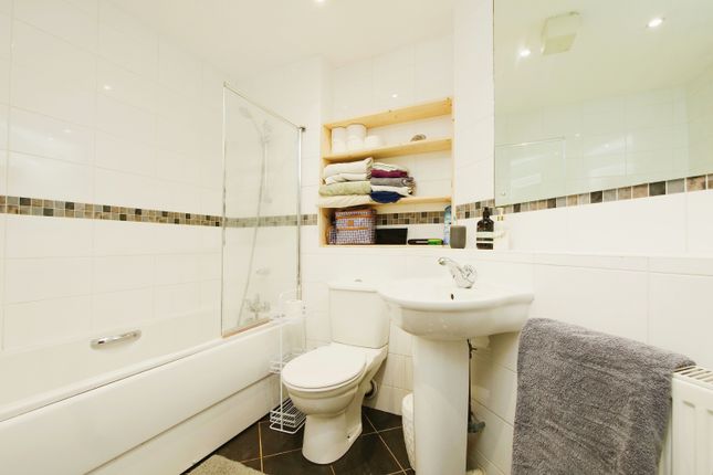 Flat for sale in Olympian Court, York