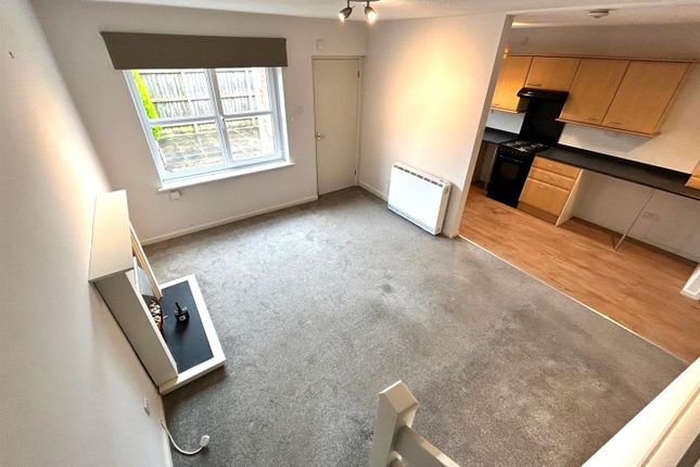 Terraced house to rent in London Road, Chippenham