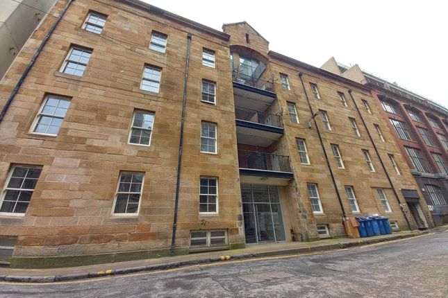 Thumbnail Flat to rent in Fox Street, Glasgow