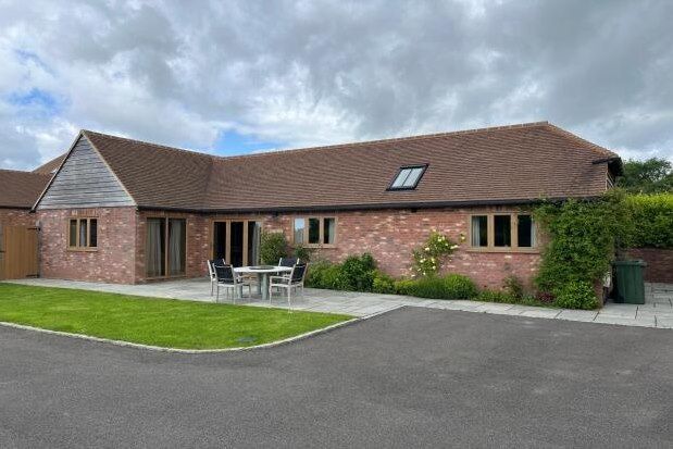 Barn conversion to rent in Chapmans Town Road, Heathfield