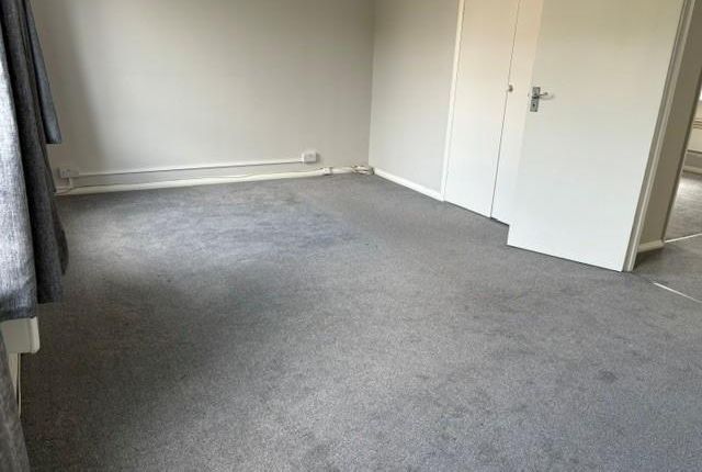 5A, New Parade Flats, Rickmansworth photo 4
