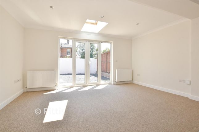 2-bed detached on 13A, Upton Road, Ryde, £245,000