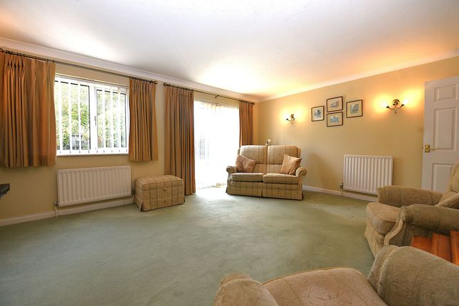 7 Ford Close, St. Neots photo 3