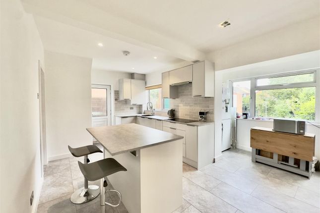 6, Loweswater Drive, Loughborough photo 2