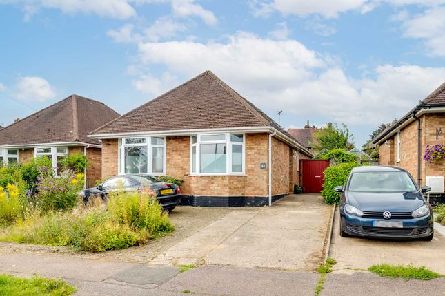 Thumbnail Detached bungalow for sale in Runnalow, Letchworth Garden City