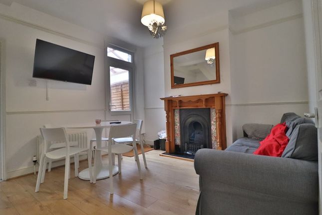 Room To Rent In Gladstone Street Bedford Mk41 Zoopla