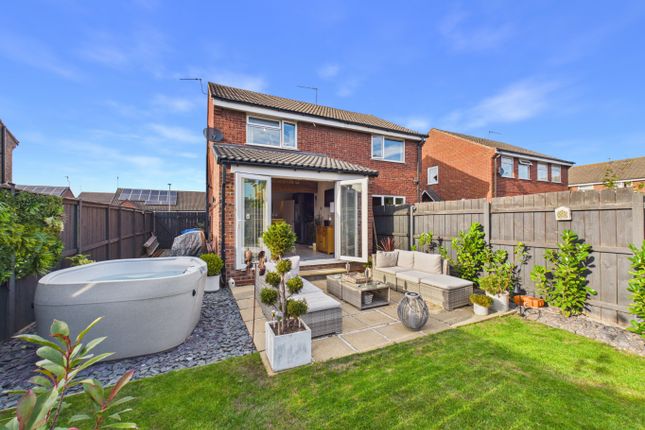 24, Meadow Lane, Brough photo 4