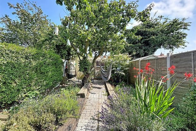29, Marlborough Avenue, Hornsea photo 2