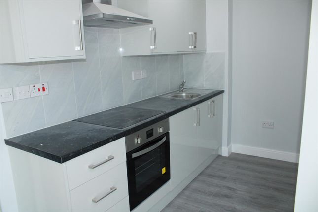 Flat 10, 66, Mount Pleasant, Bilston photo 2