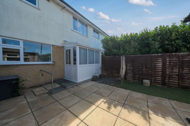 1317005-4-686E43d...