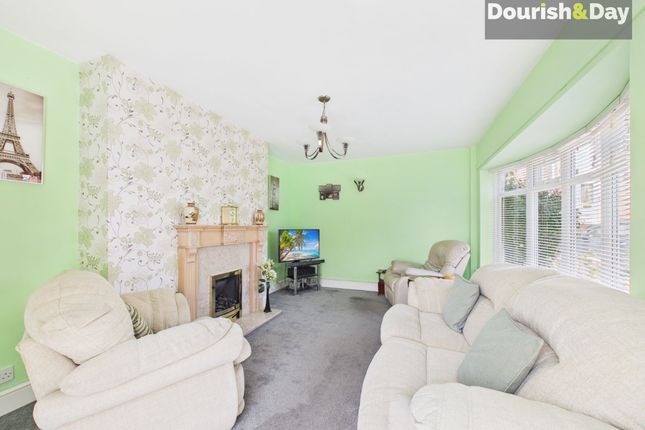 23 Wilkes Wood, Stafford photo 2