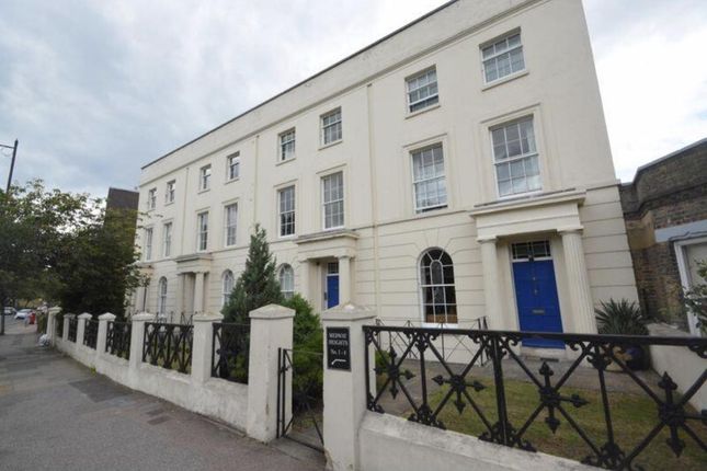 Flat to rent in 1-4 New Road Avenue, Chatham