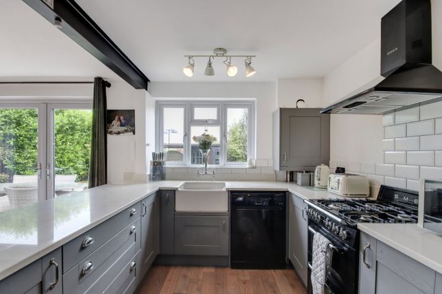 1, Meadfield Road, Gravesend photo 4
