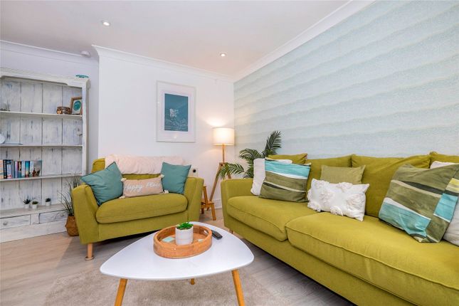 Flat 7, 9-10, Draycott Terrace, Cornwall photo 3