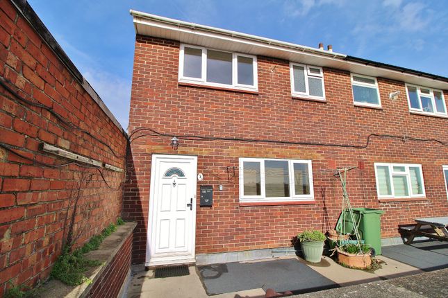 Thumbnail Maisonette for sale in Aldsworth Close, Drayton, Portsmouth