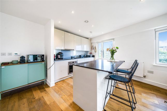 Flat 53, 22 Bradley Road, London photo 4