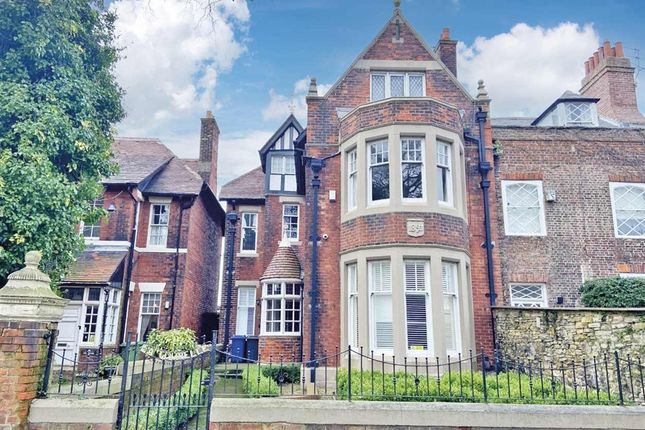 6-bed house on 16, Westoe Village, SOUTH SHIELDS, £350,000