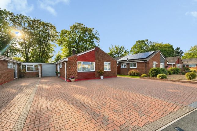 3-bed house on 14, Ambleside Close, Camberley, £500,000