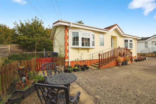 2-bed caravan on 116, Beverley Hills Park, Salisbury, £170,000