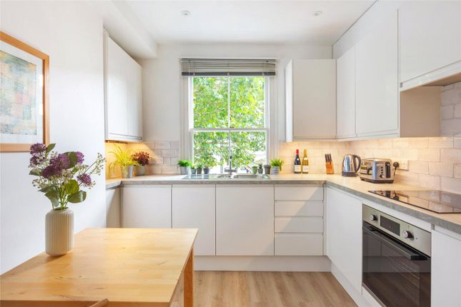 Flat 2, 16, Oakden Street, London photo 3