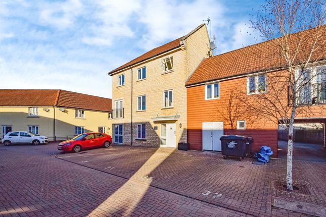 Flat for sale in Garston Mead, Frome