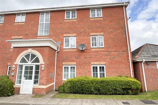 Thumbnail Flat for sale in Sargeson Road, Armthorpe, Doncaster