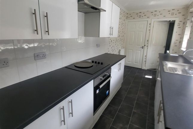 517 John Williamson Kitchen .Jpg