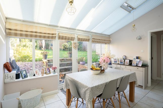 26, Morley Place, Hungerford photo 4