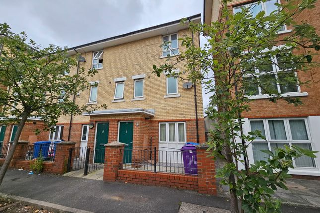 3-bed house on 25, Golders Green, Liverpool, £137,995