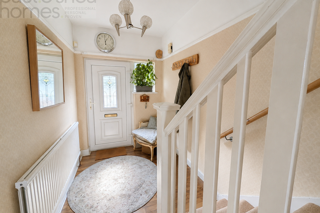 112 Stanford Road, London photo 2
