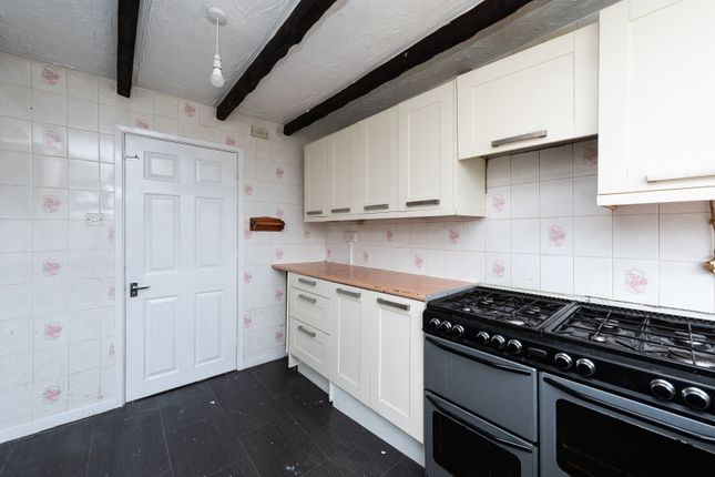 17, Ronaldsway, Wirral photo 4