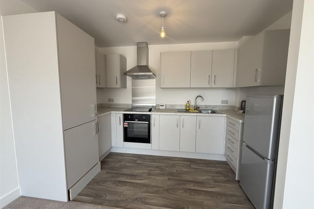 Flat 7, Chadwick Court, Woodlands Village, Wakefield photo 3