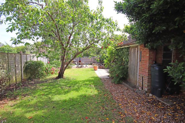 7, Hillside Road, Lymington photo 4