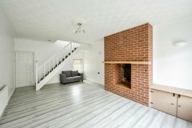 18, DONCASTER photo 2
