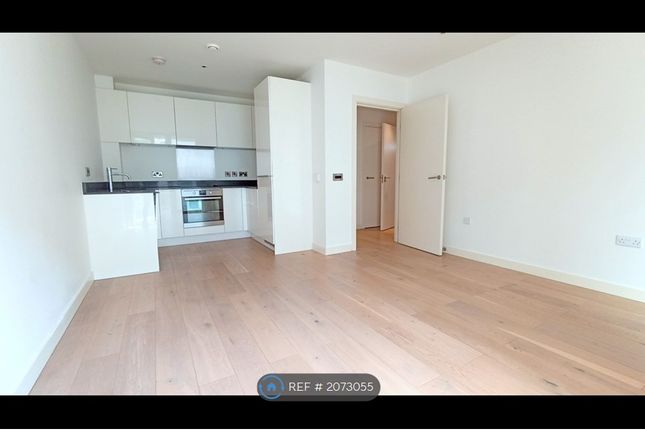 Thumbnail Flat to rent in Dara House, London