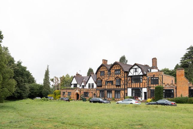 The White House, Commonwood, Sarratt, Hertfordshire photo 2