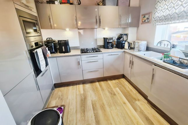 Flat for sale in Marquess Drive, Bletchley, Milton Keynes