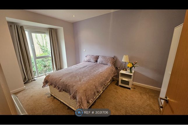 Elevation Court, Lincoln photo 5
