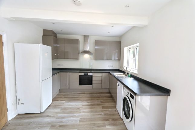 Burney Avenue, Surbiton photo 2