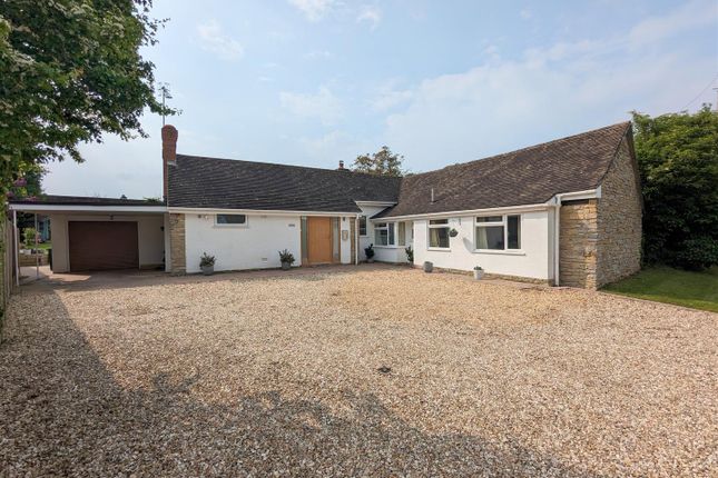 Detached bungalow for sale in Baughton, Earls Croome, Worcester